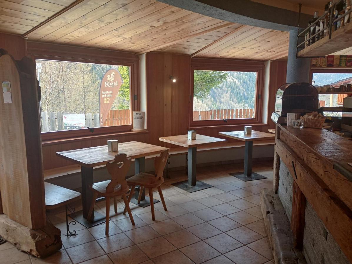 Sasso Nero Hotel Chiesa in Valmalenco Ngoại thất bức ảnh