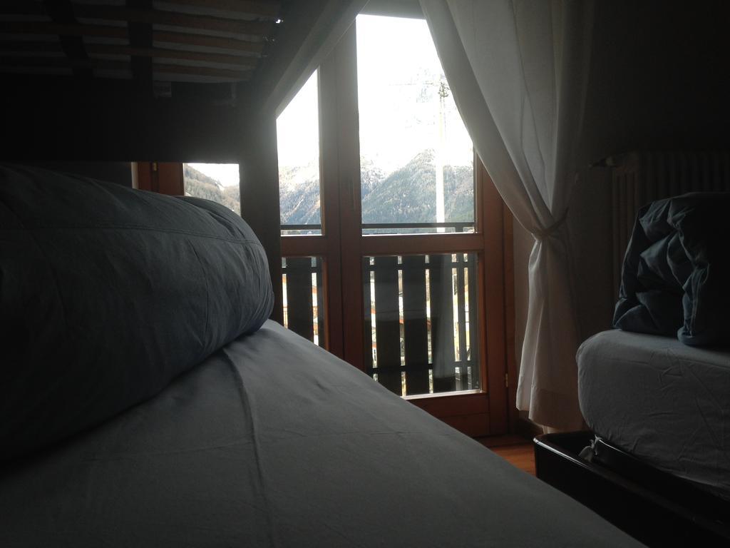 Sasso Nero Hotel Chiesa in Valmalenco Ngoại thất bức ảnh