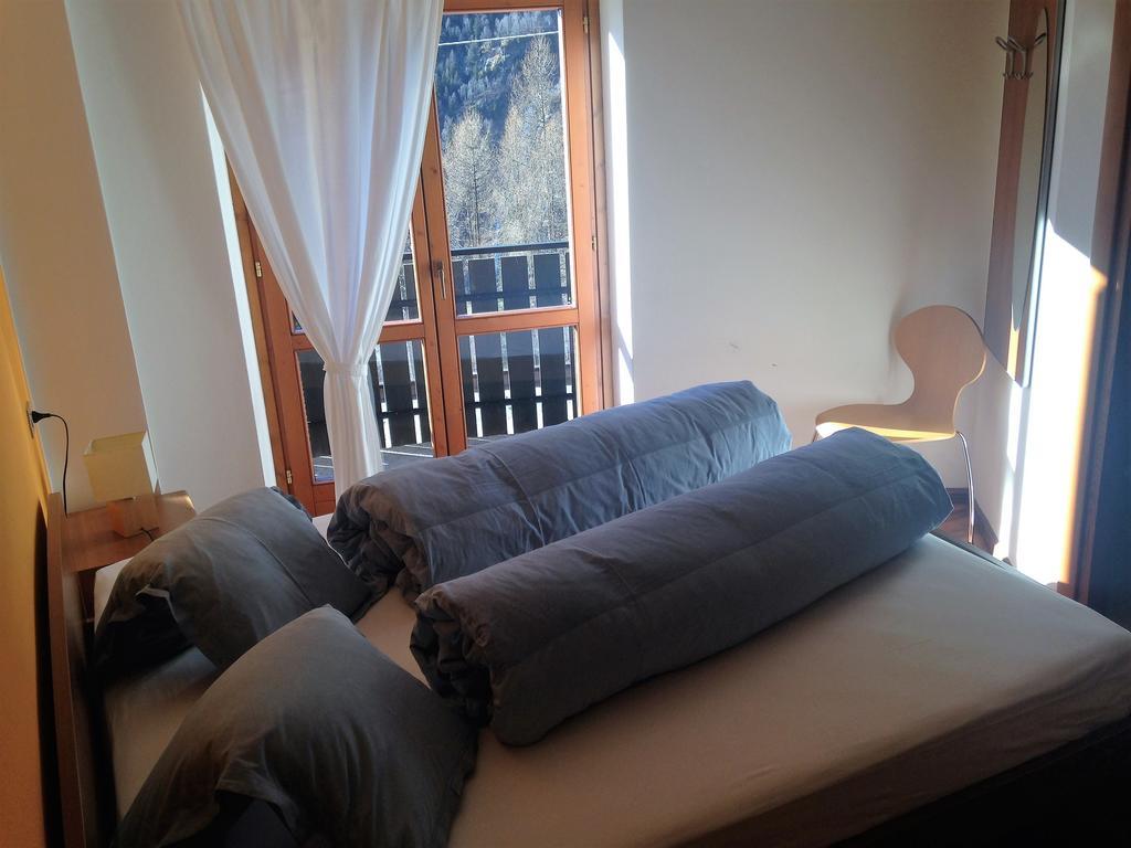 Sasso Nero Hotel Chiesa in Valmalenco Ngoại thất bức ảnh