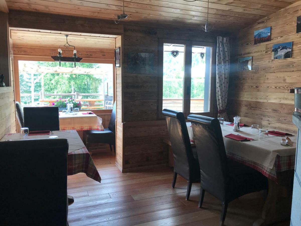 Sasso Nero Hotel Chiesa in Valmalenco Ngoại thất bức ảnh